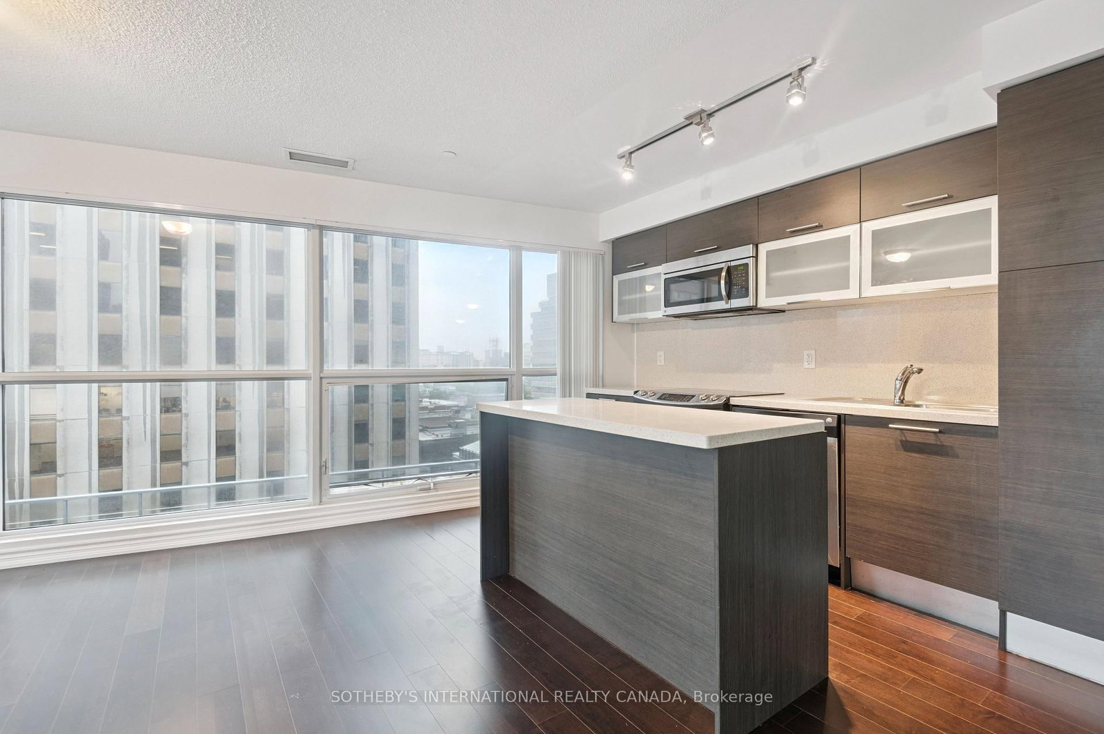 386 Yonge Street • #602 • Toronto, ON photo 15