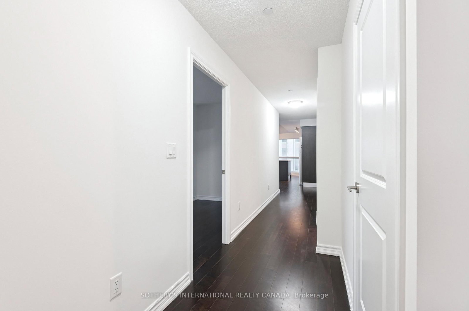386 Yonge Street • #602 • Toronto, ON photo 16