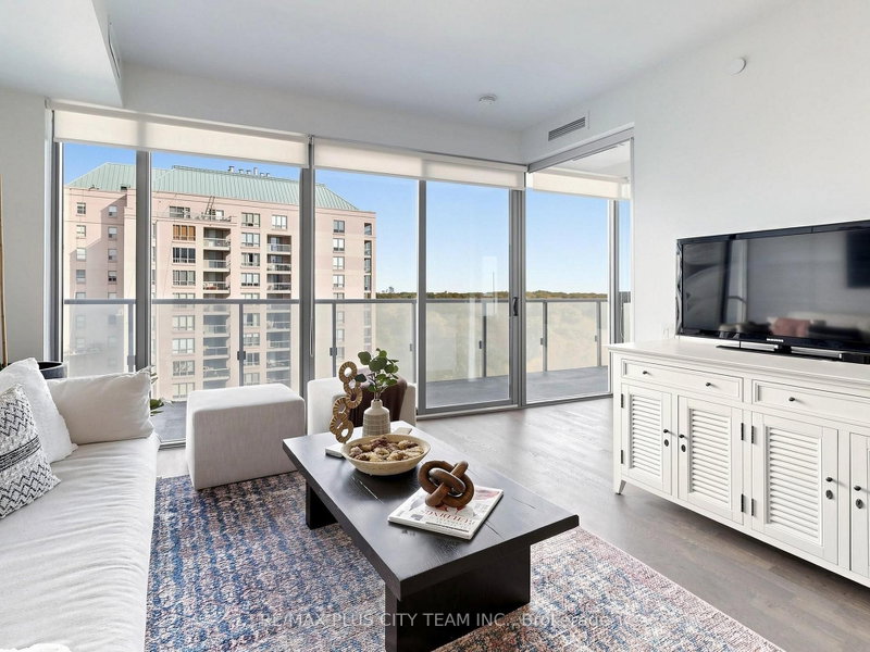 1815 Yonge St photo 5