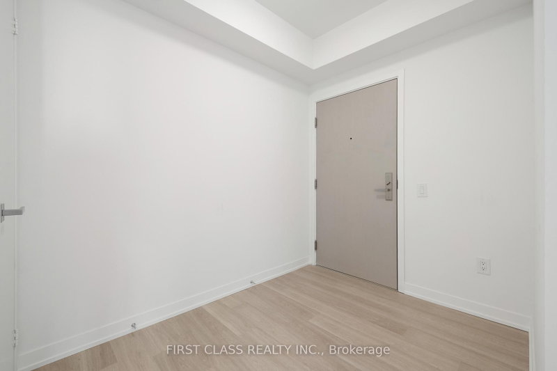 500 Wilson Ave photo 4