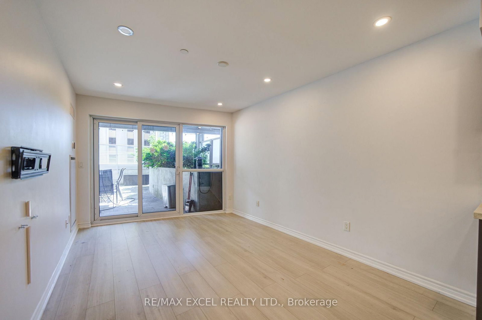 386 Yonge Street • #503 • Toronto, ON photo 26