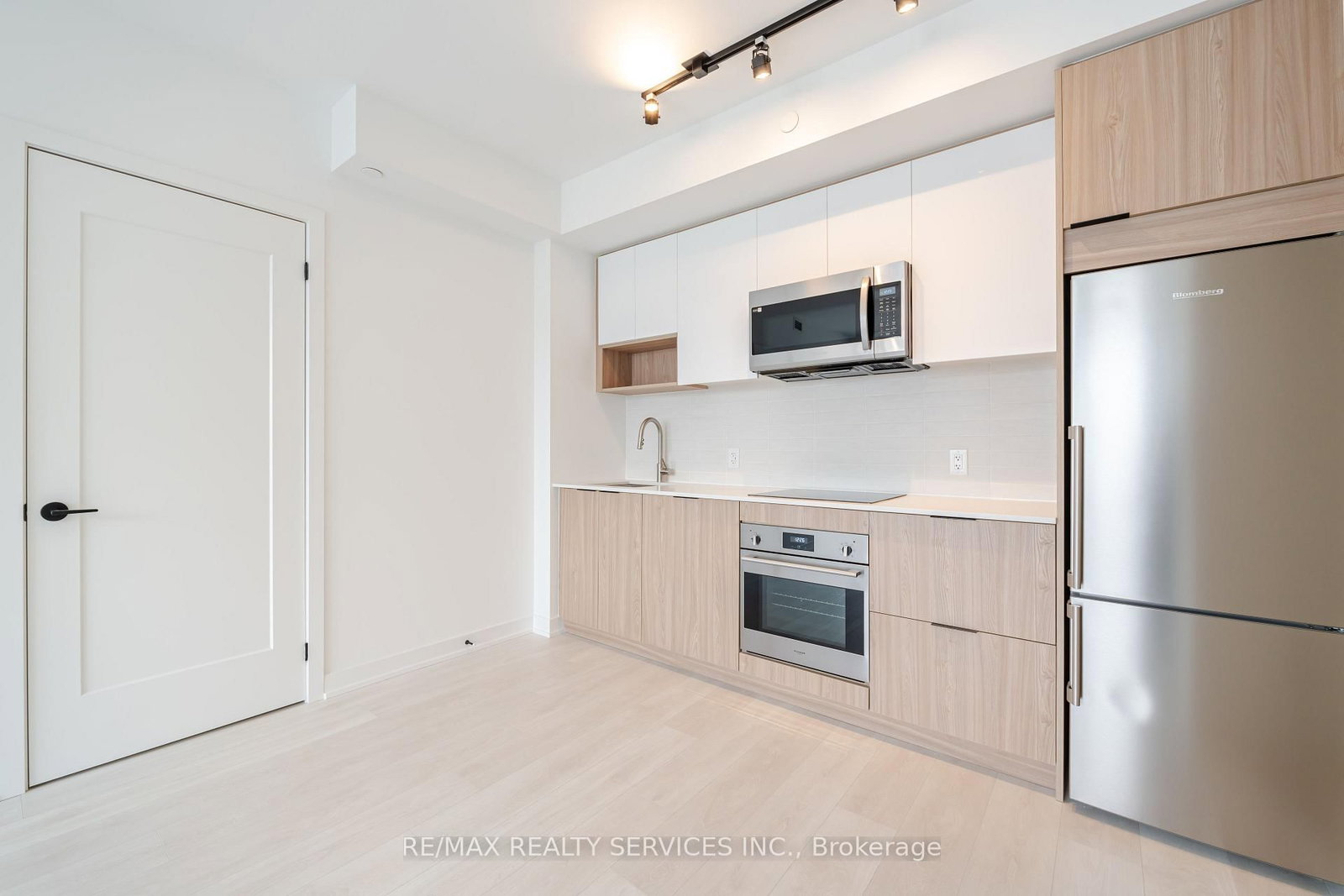 5 Defries Street • #2208 • Toronto, ON photo 12