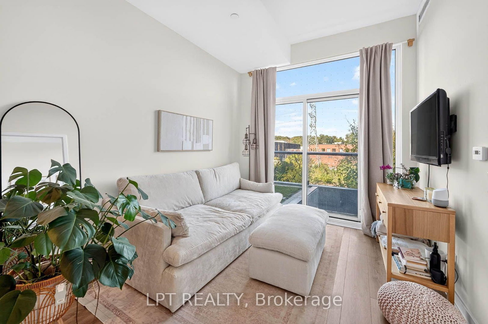 500 Dupont Street • #312 • Toronto, ON photo 13
