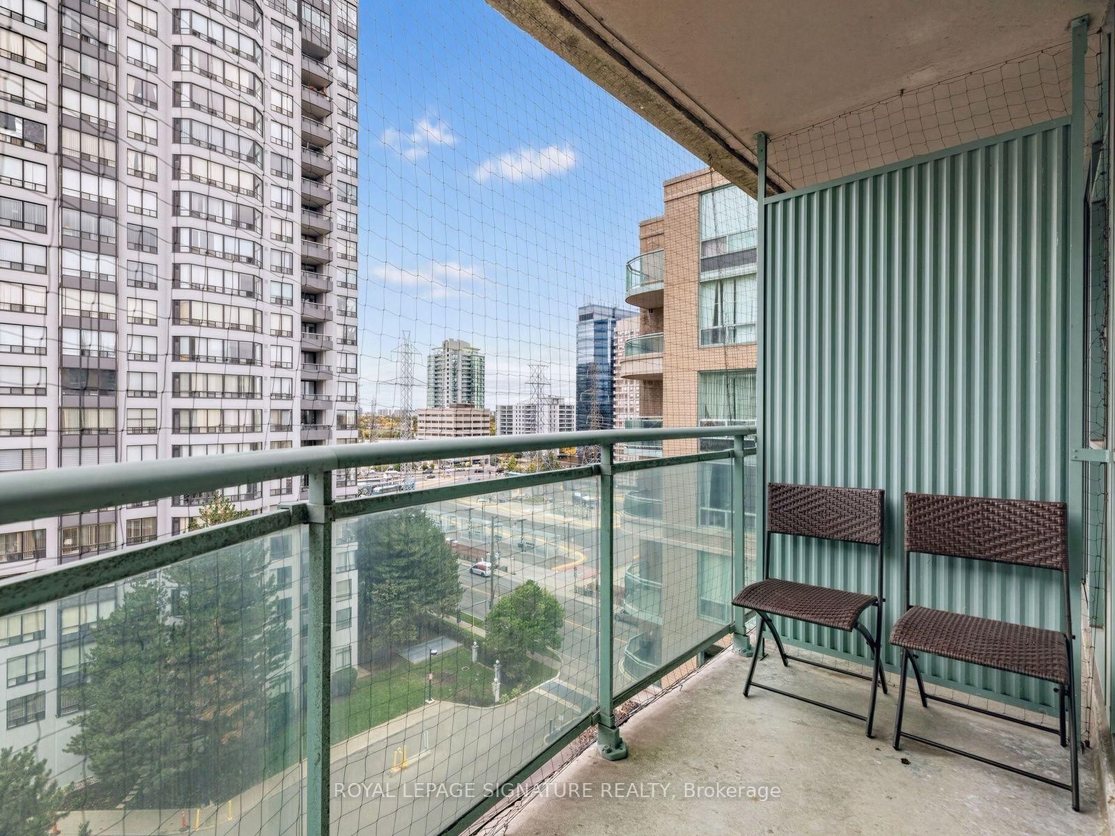 28 Pemberton Avenue • #1009 • Toronto, ON photo 13