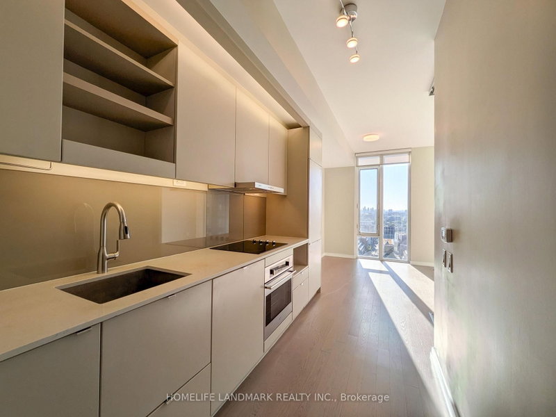 101 Peter St photo 4