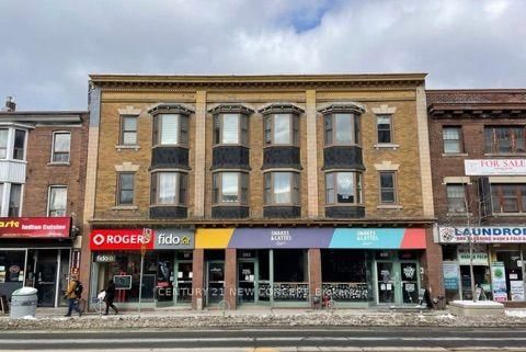 600 Bloor St W photo 1