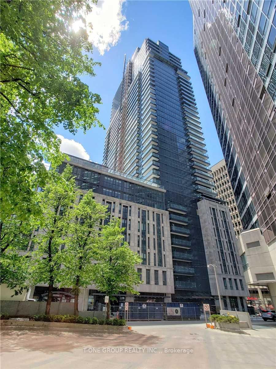 955 Bay Street, Bay Street Corridor, Toronto, ON