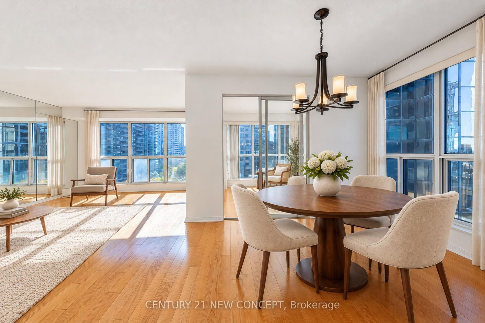 18 Hollywood Avenue • #805 • Toronto, ON photo 7