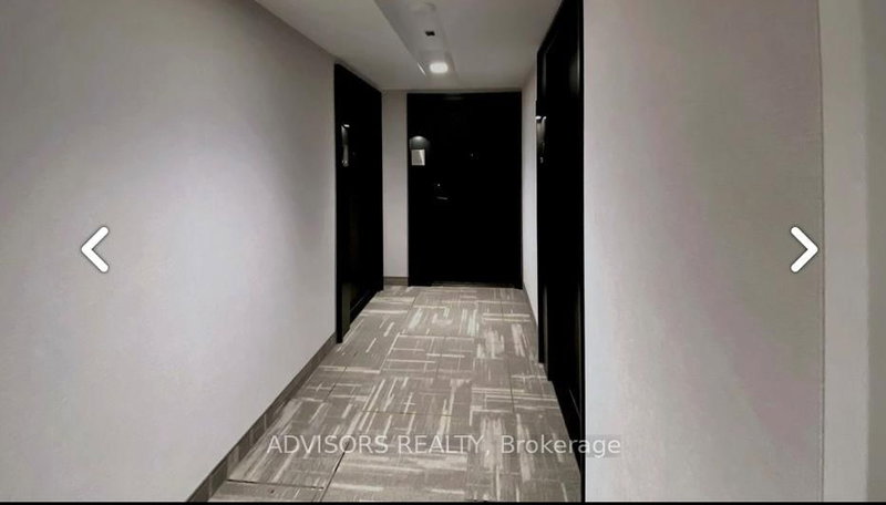 125 Redpath Ave photo 3
