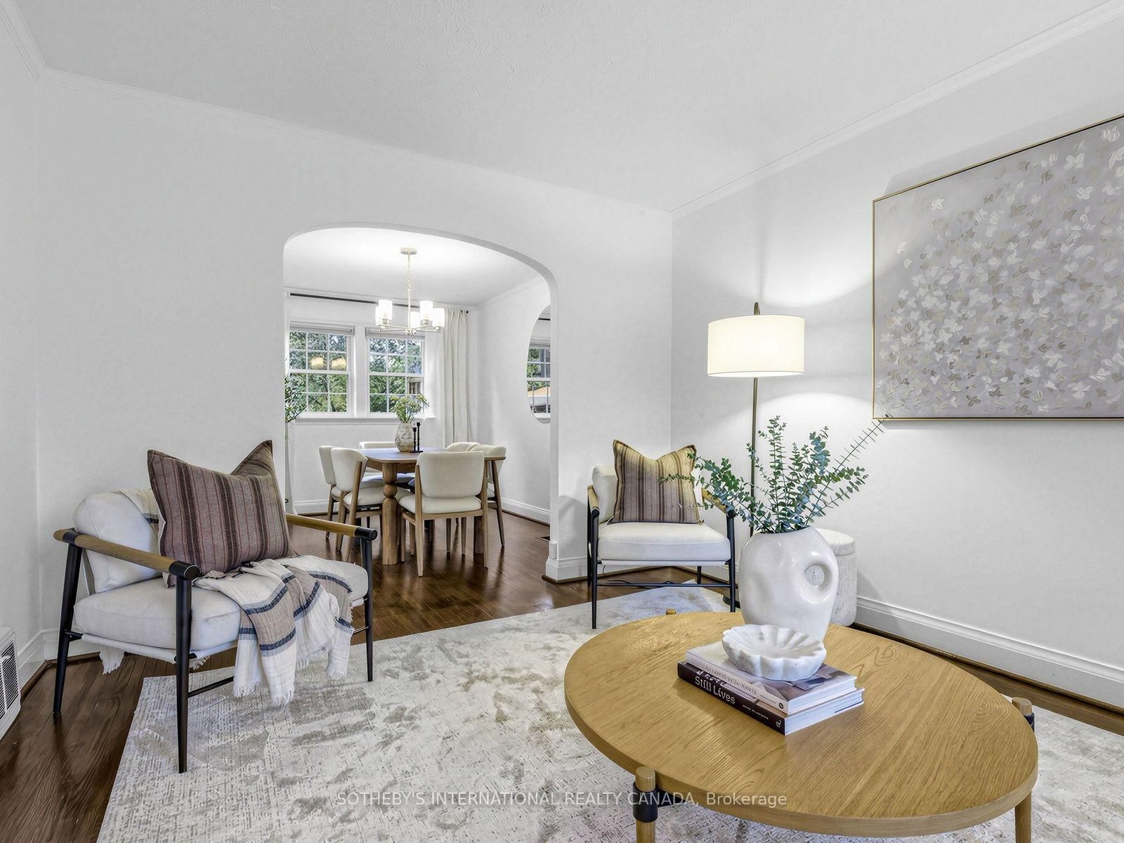 22 Thursfield Crescent • Toronto, ON photo 6