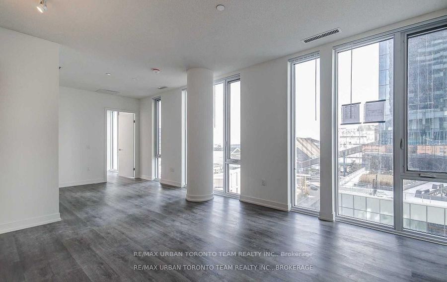 807-138 Downes St, Toronto, view 10