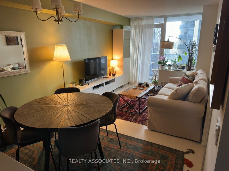 4978 Yonge St photo 1