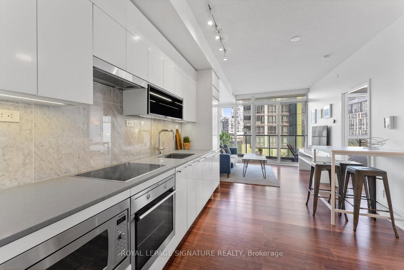 90 Queens Wharf Rd photo 2