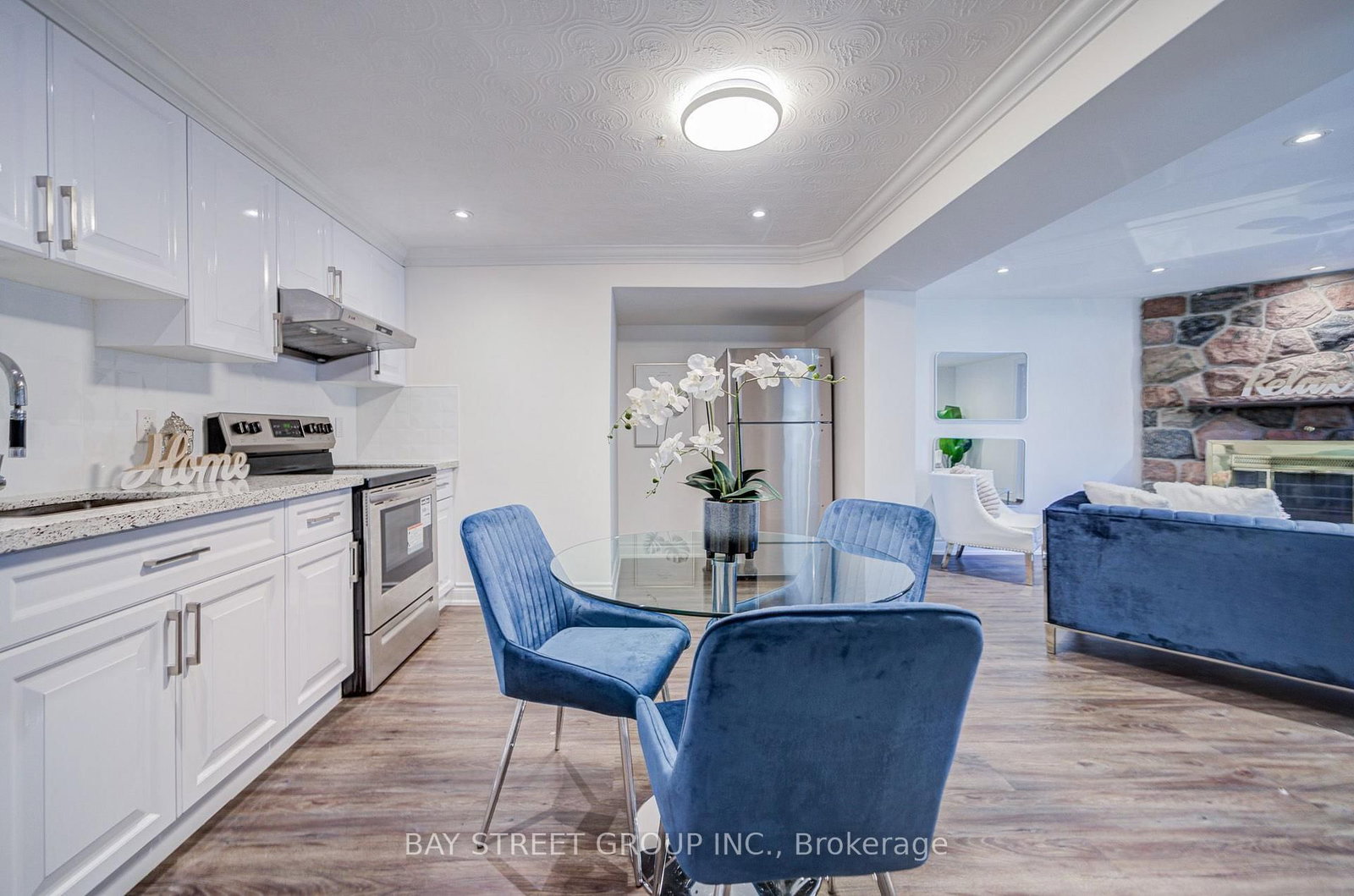 60 Warner Avenue • Toronto, ON photo 25