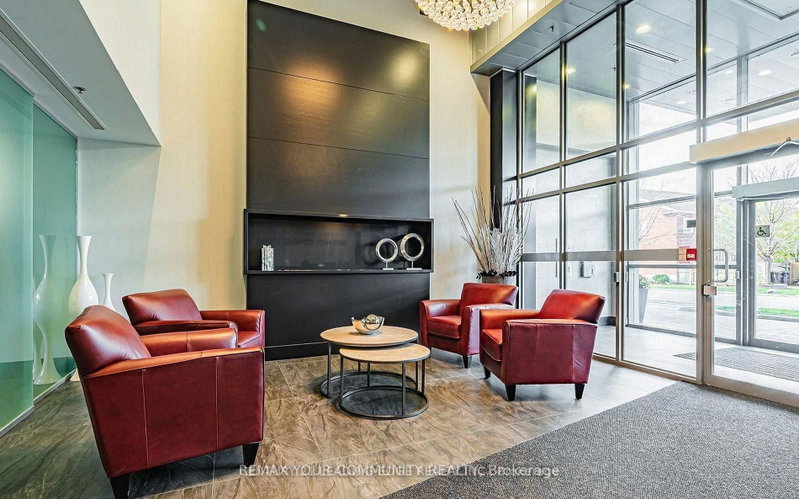 827 - 120 Dallimore Circle