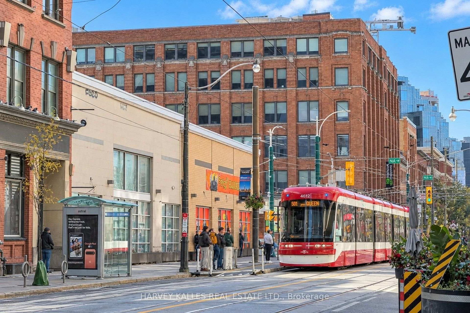 25 Oxley Street • #410 • Toronto, ON photo 32