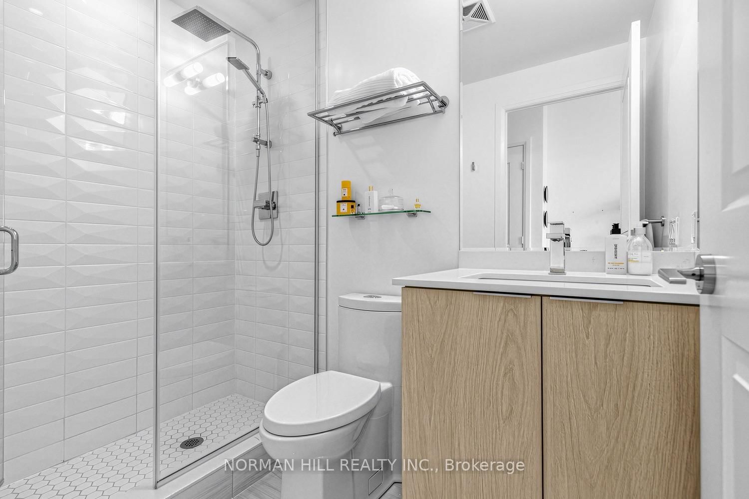 1 Belsize Drive • #820 • Toronto, ON photo 21