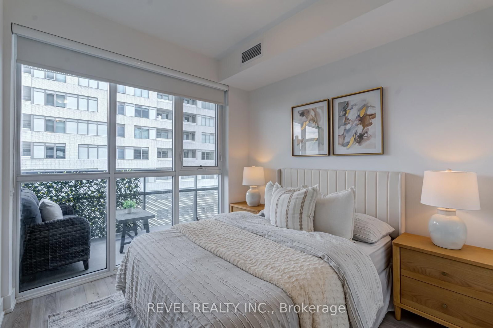 11 Lillian Street • #1107 • Toronto, ON photo 7