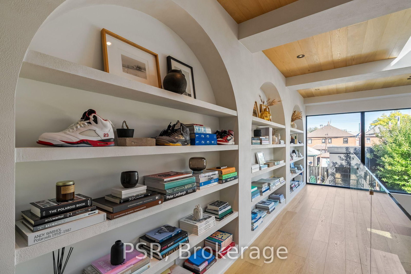 53 Palmerston Ave, Toronto, view 15