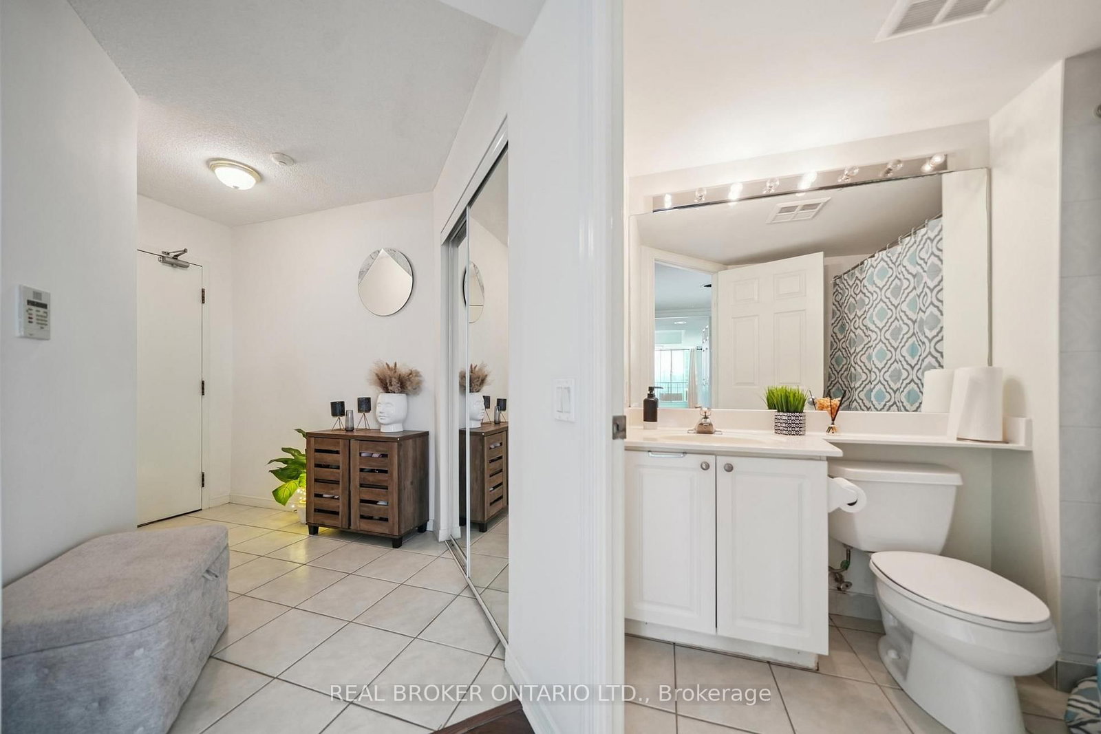 28 Harrison Garden Boulevard • #808 • Toronto, ON photo 7