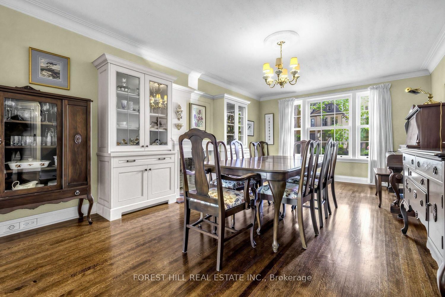 44 Ridge Hill Drive • Toronto, ON photo 6