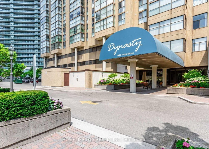 5460 Yonge St photo 1