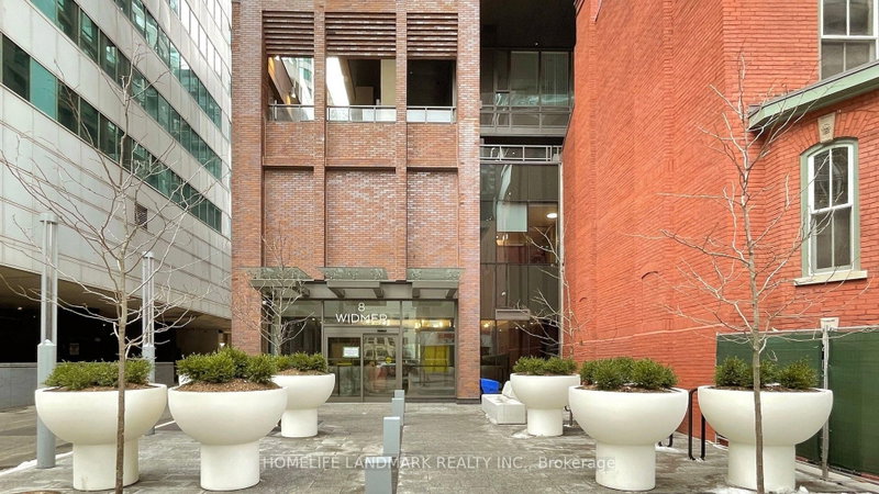 8 Widmer St photo 2