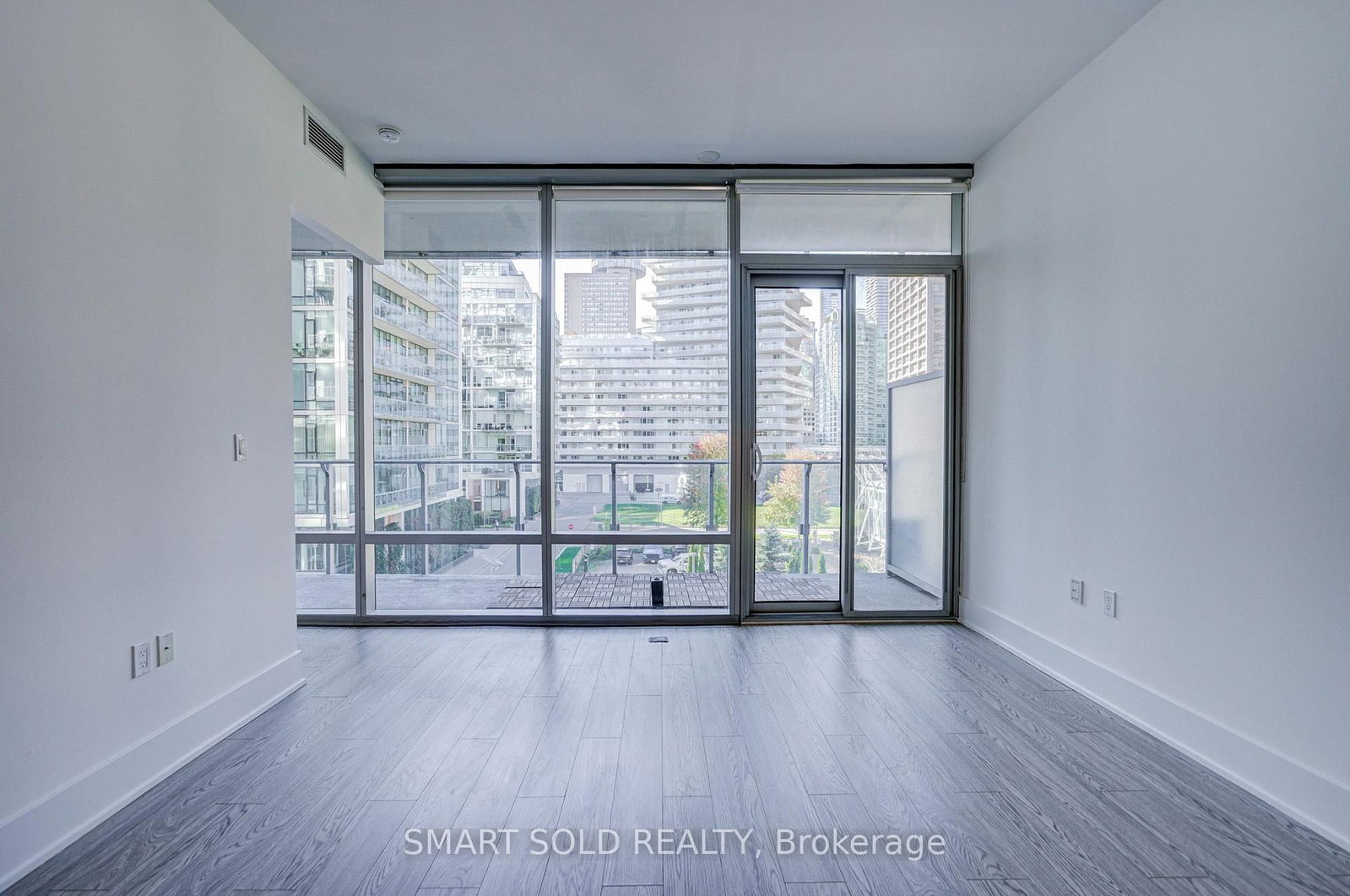 39 Queens Quay E • #436 • Toronto, ON photo 15
