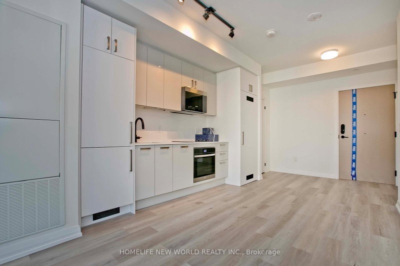 280 Dundas St W photo 3
