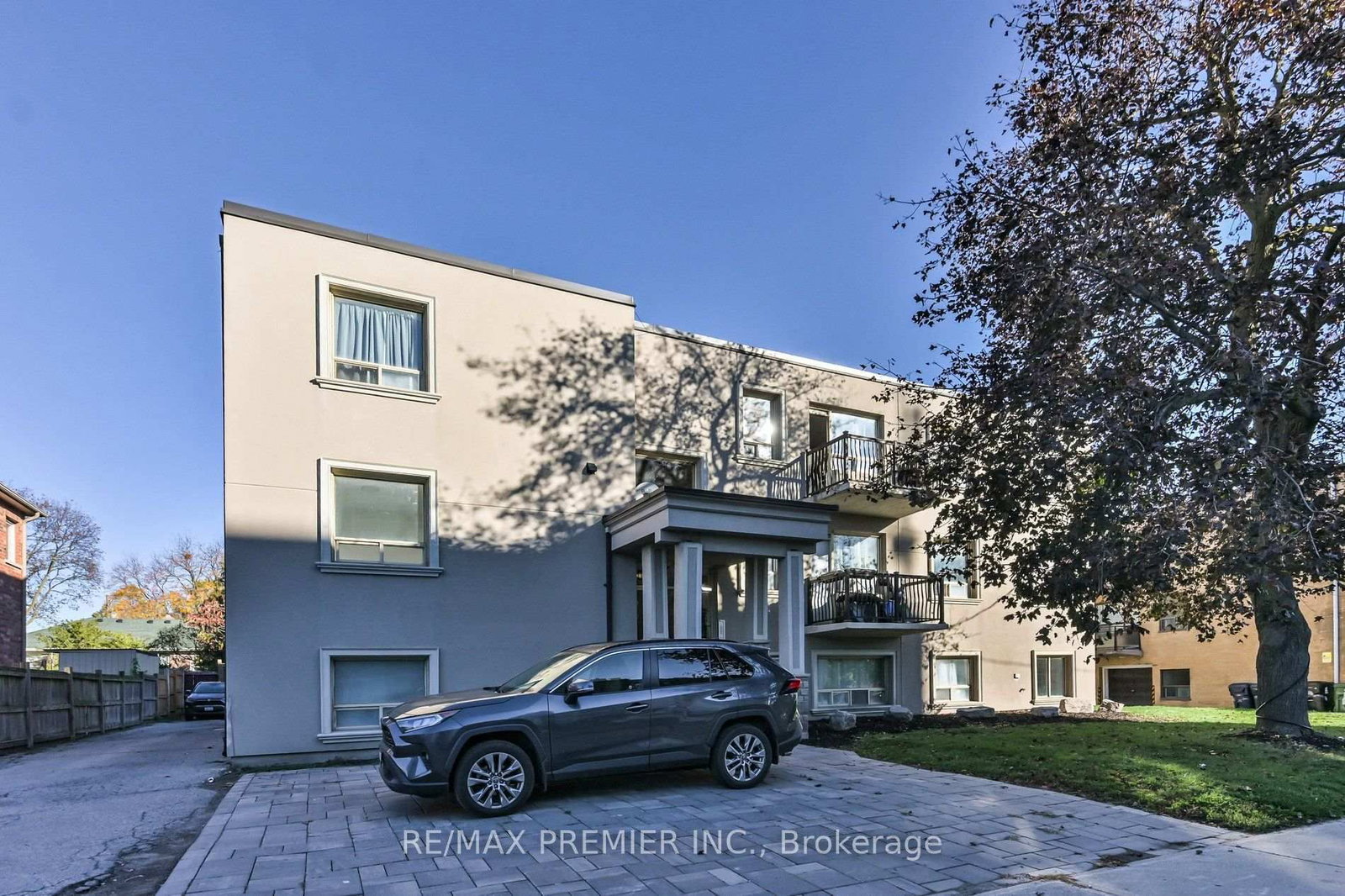 10 Ellison Avenue, Clanton Park, Toronto, ON