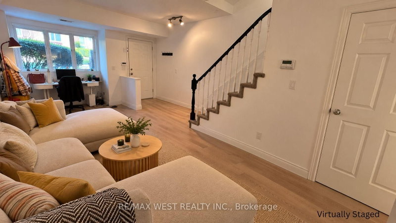 208 Niagara St photo 4