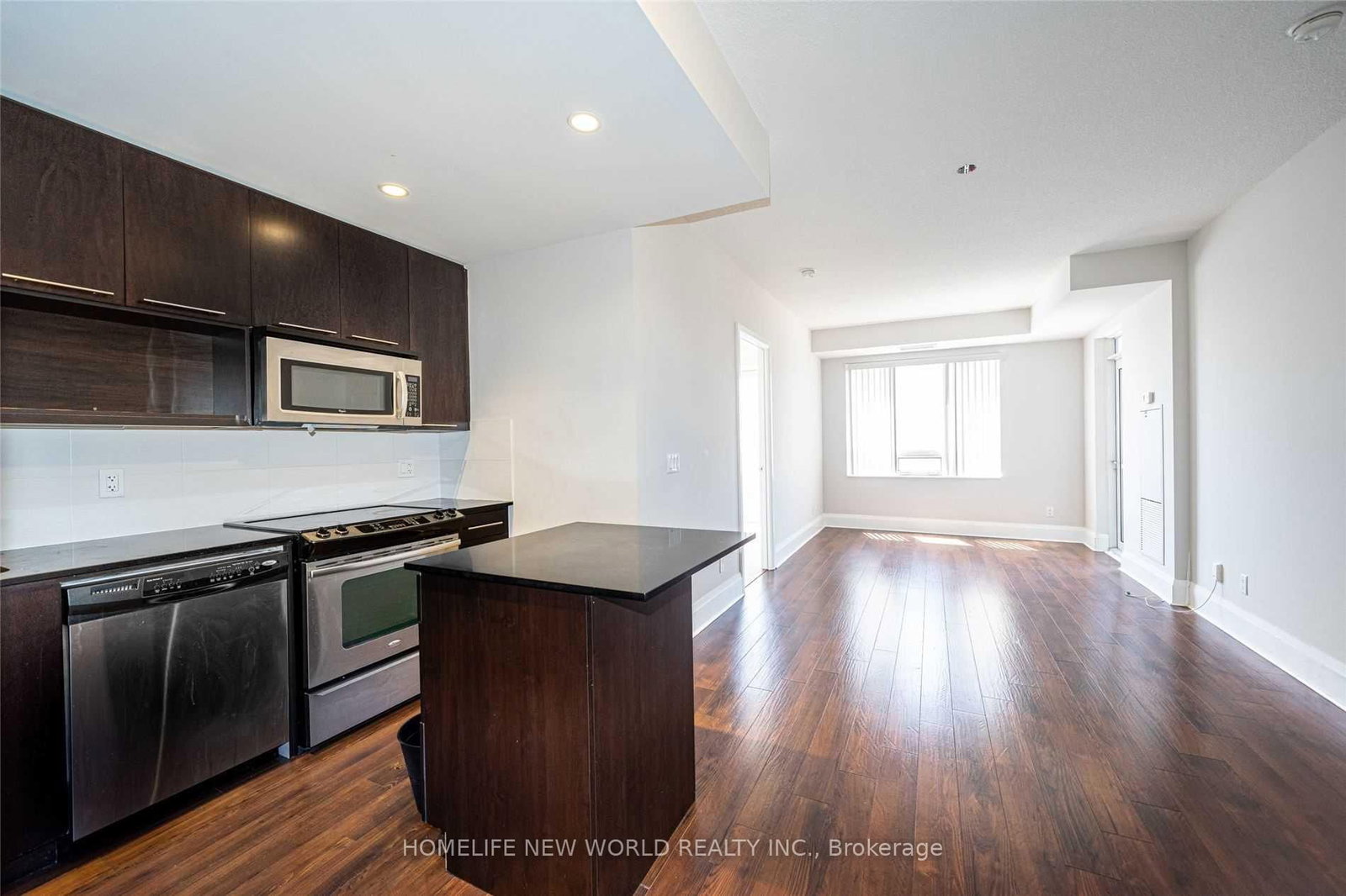 100 Harrison Garden Boulevard • #1815 • Toronto, ON photo 4