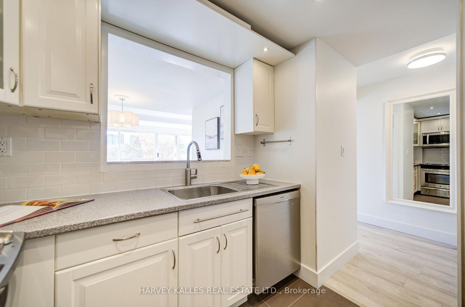1818 Bayview Avenue • #512 • Toronto, ON photo 12