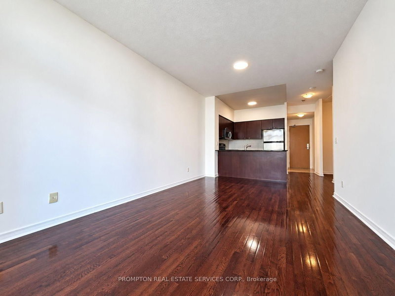 509 Beecroft Ave photo 2