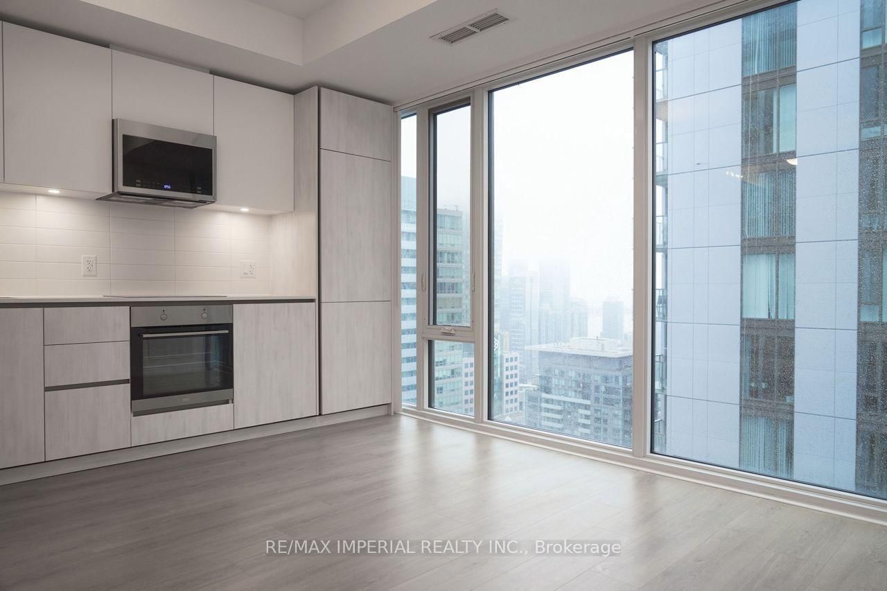 4521-28 Widmer St, Toronto, view 7
