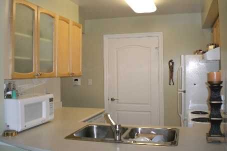 401 - 188 Doris Ave, Toronto, M2N6Z5 | Image 3