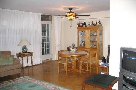 Room2