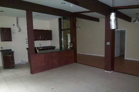 931 Willowdale Ave, Toronto, M2M3C3 | Image 2