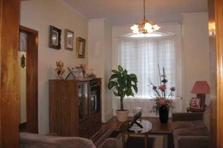 13 Collahie St, Toronto, M6J1T6 | Image 2