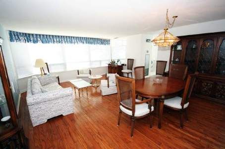 102 - 1121 Steeles Ave W, Toronto, M2R3W7 | Image 2