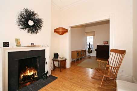 12 Andrews Ave, Toronto, M6J1S3 | Image 3