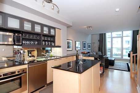 711/712 - 36 Blue Jays Way, Toronto, M5V3T3 | Image 3