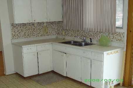 112 Kingslake Rd, Toronto, M2J3E8 | Image 2