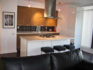Unit 901 — 10 Morrison St, Toronto - Waterfront Communities C1 image-0-2