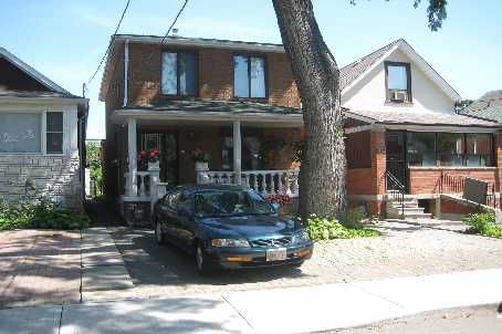 209 Robina Ave, Toronto, M6C3Y9 | Image 2