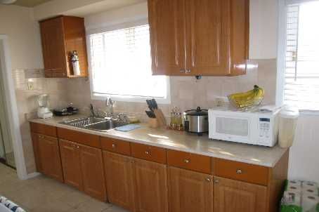 270 Roywood Dr, Toronto, M3A2E6 | Image 2