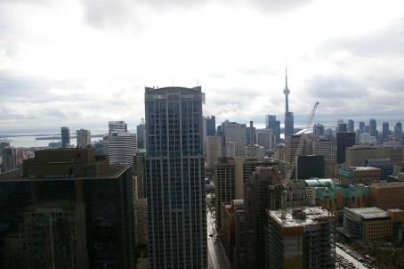 4404 - 38 Grenville St, Toronto, M4Y1A5 | Image 3