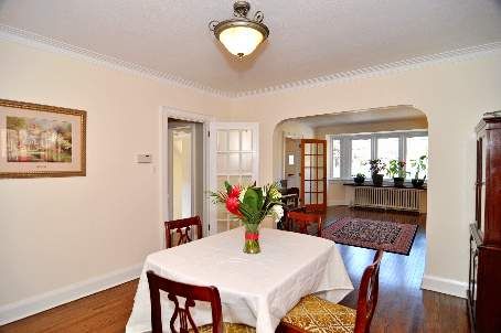 109 Southvale Dr, Toronto, M4G1G4 | Image 3