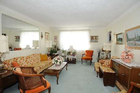 648 Glengrove Ave W, Toronto, M6B2J1 | Image 2