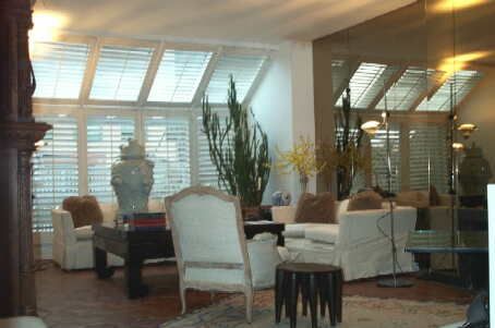 Upper - 140 Avenue Rd, Toronto, M5R2H6 | Image 2